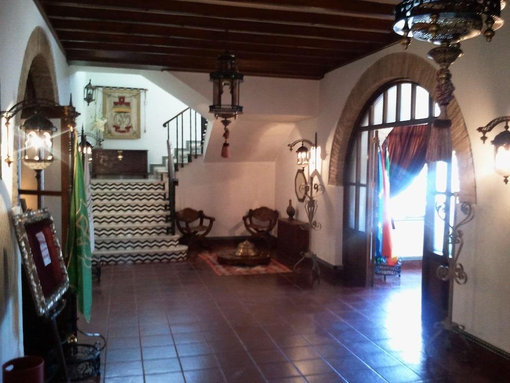Hotel Castillo De Montemayor エクステリア 写真
